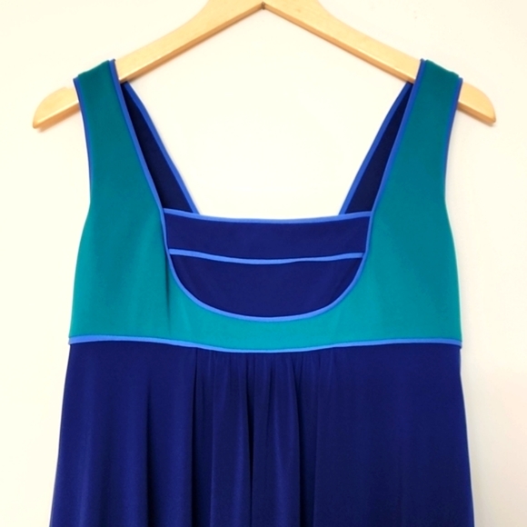 Laundry by Shelli Segal - Picture 3 of 12